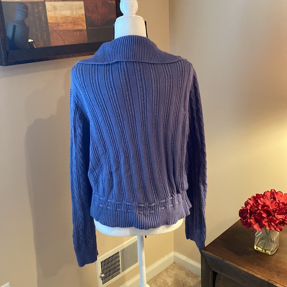 Sweater - Picture 2 of 9